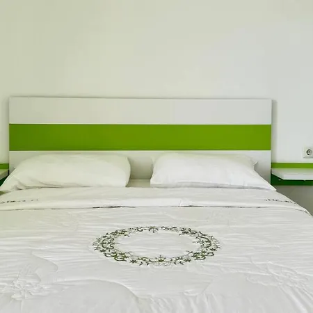 Spring Sea View Apartment